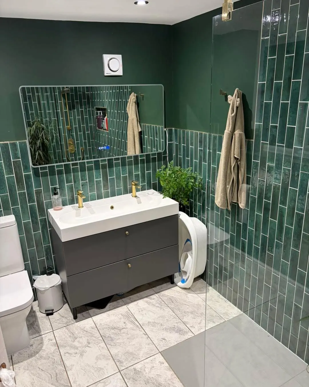 Bathroom deep clean in Dorset