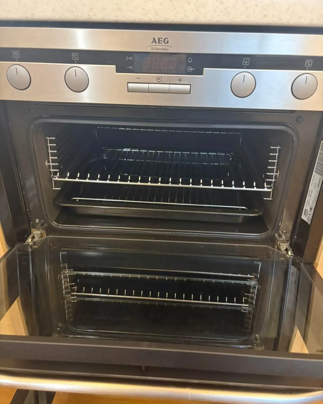 Double oven cleaned by Trotters Independent Cleaners in Weymouth